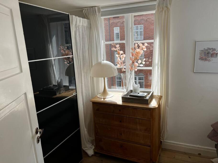 Appartement 100 Kvadratmeter. Yderst Attraktivt Beliggenhed *