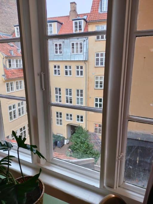 Appartement 100 Kvadratmeter. Yderst Attraktivt Beliggenhed *